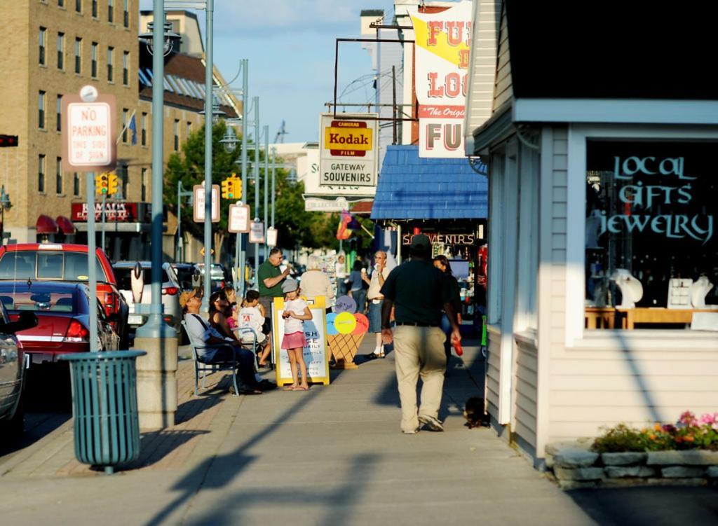 Lockview 2* Sault Ste. Marie